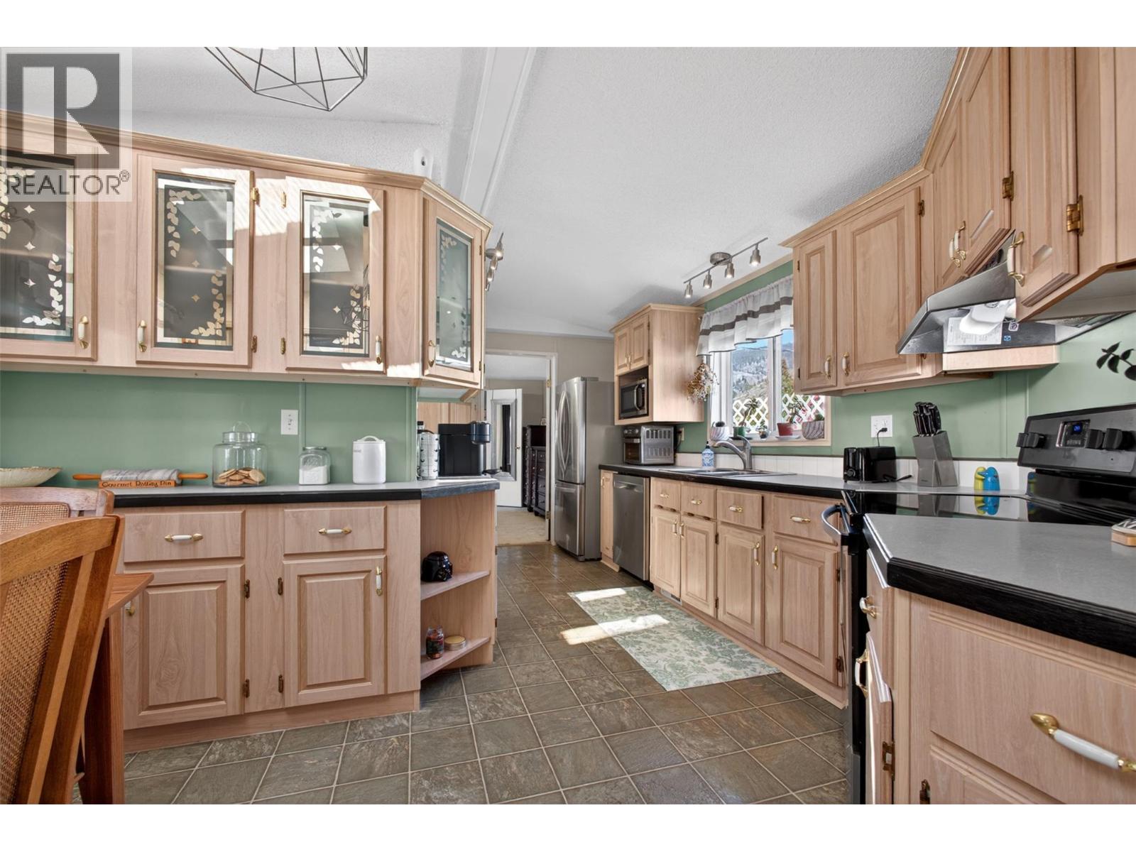 1999 Highway 97S Unit# 284, Kelowna