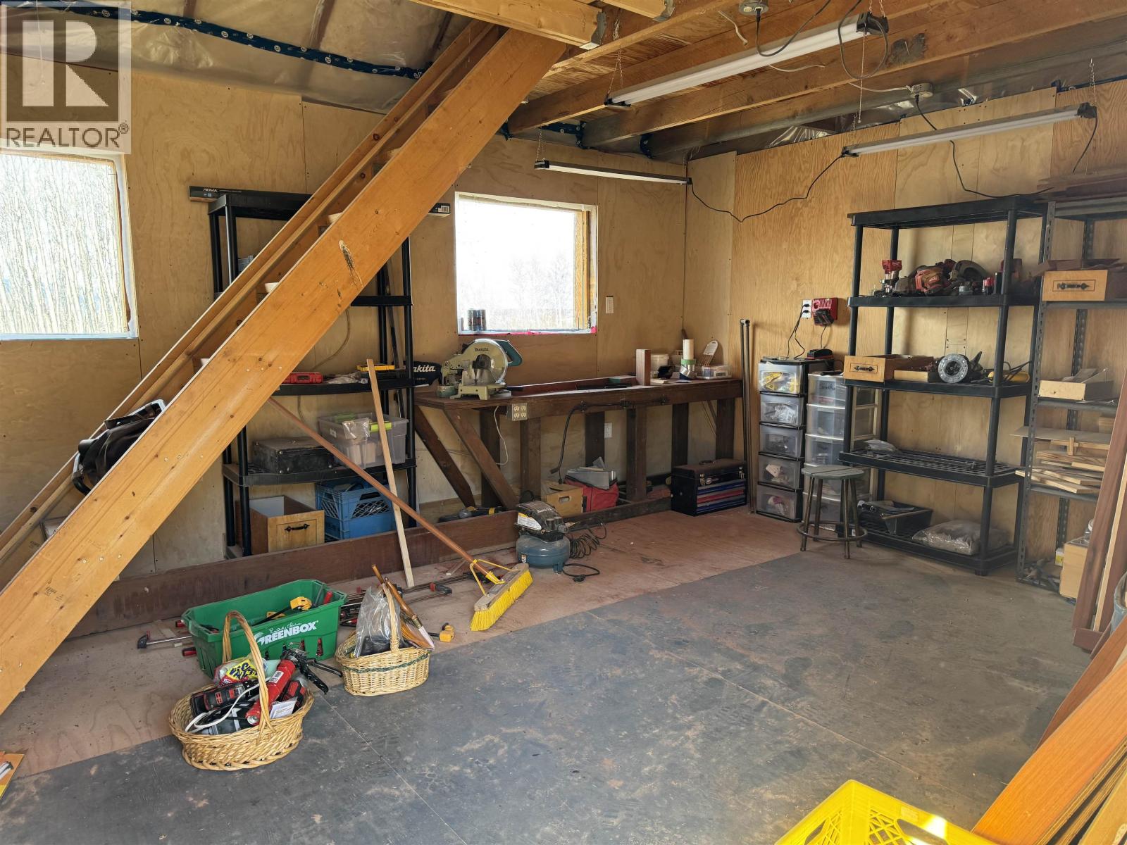 7898 FIR ROAD - 36