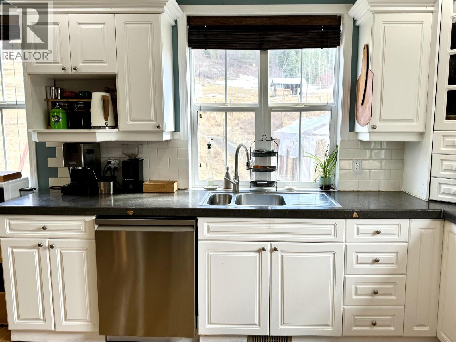 7898 FIR ROAD - 13