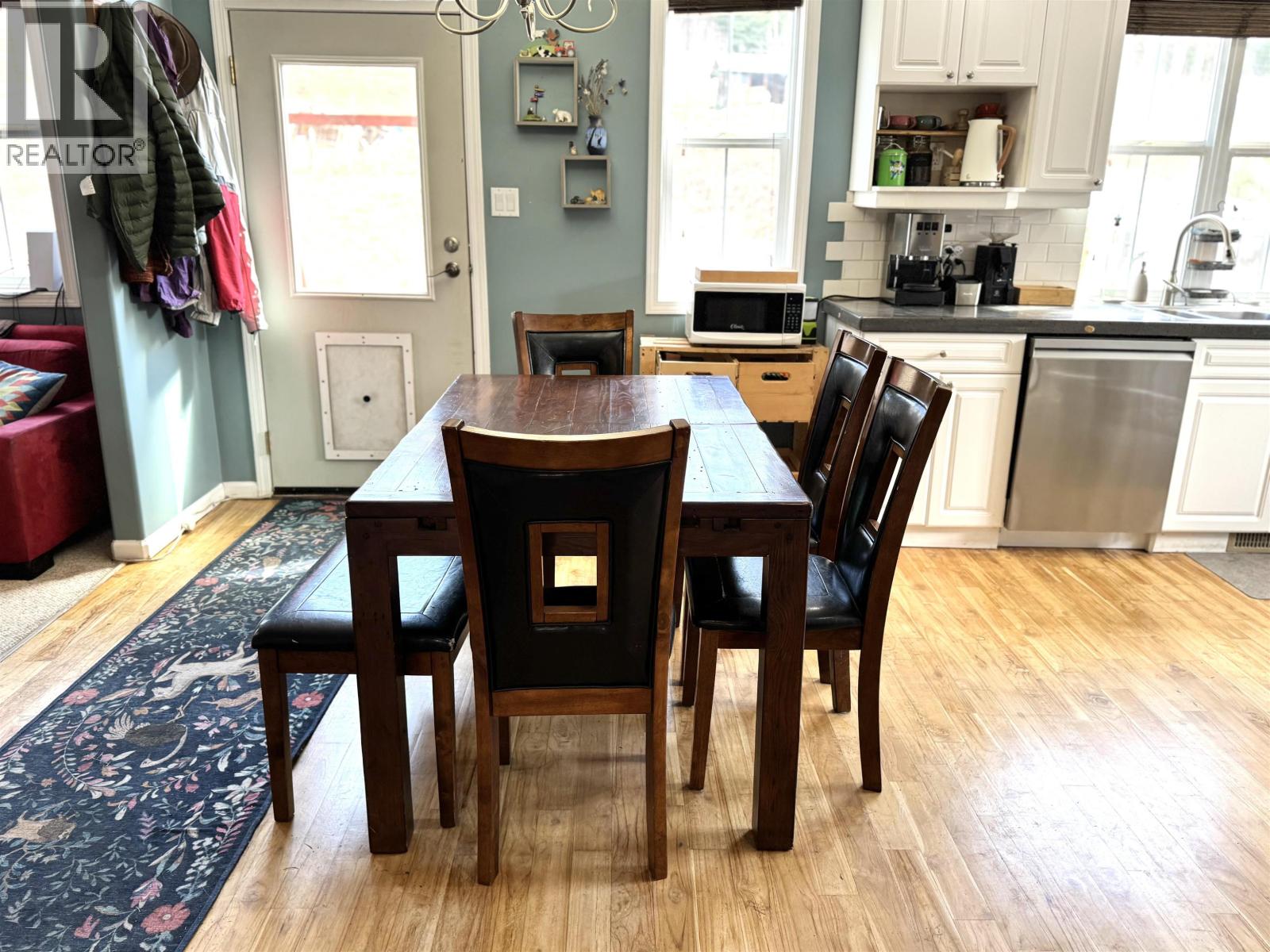 7898 FIR ROAD - 11