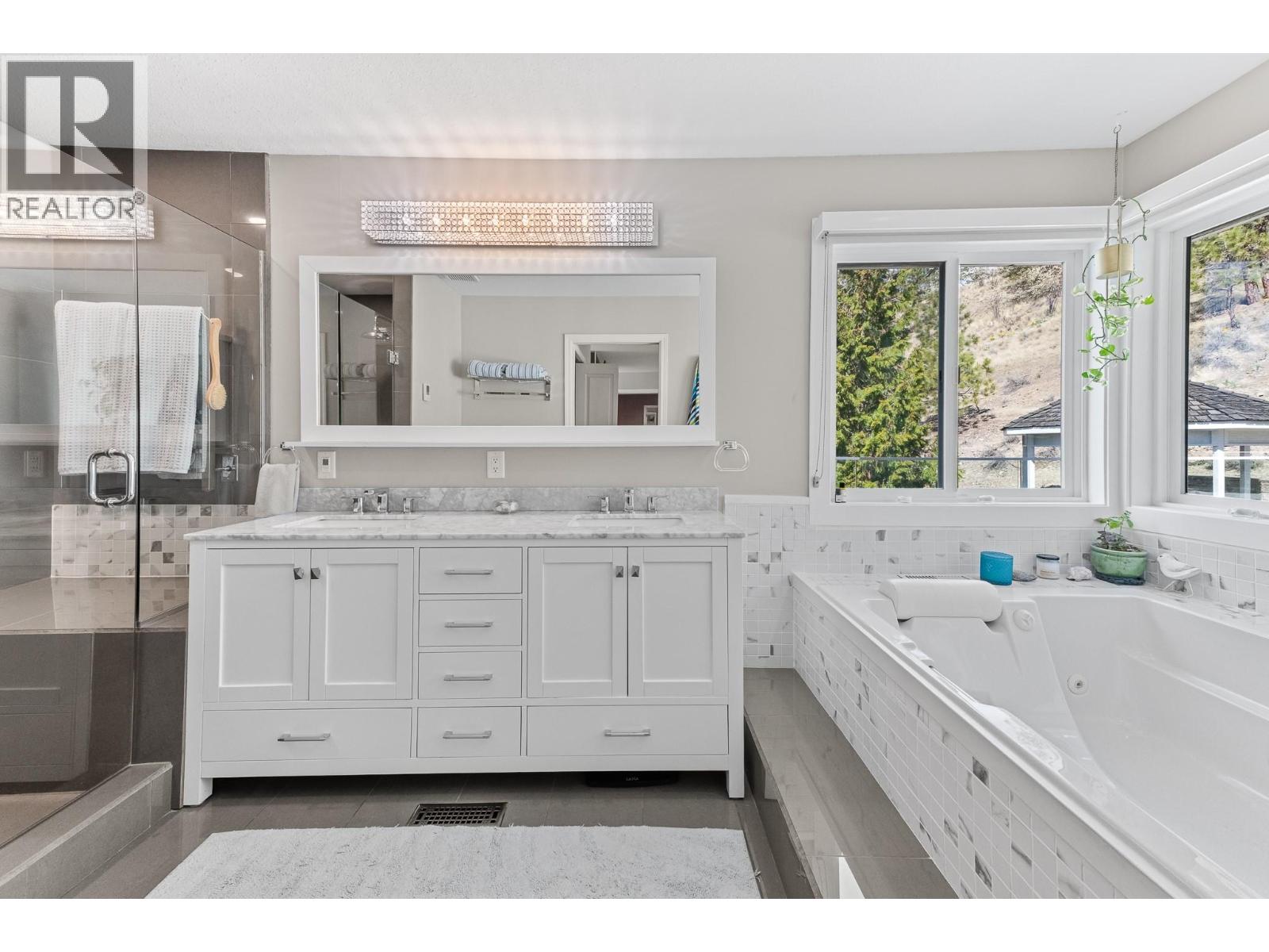  721 Royal Pine Drive, Kelowna