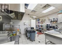 20 - 10815 Bathurst Street N, Richmond Hill, ON L4C9Y2 Photo 14