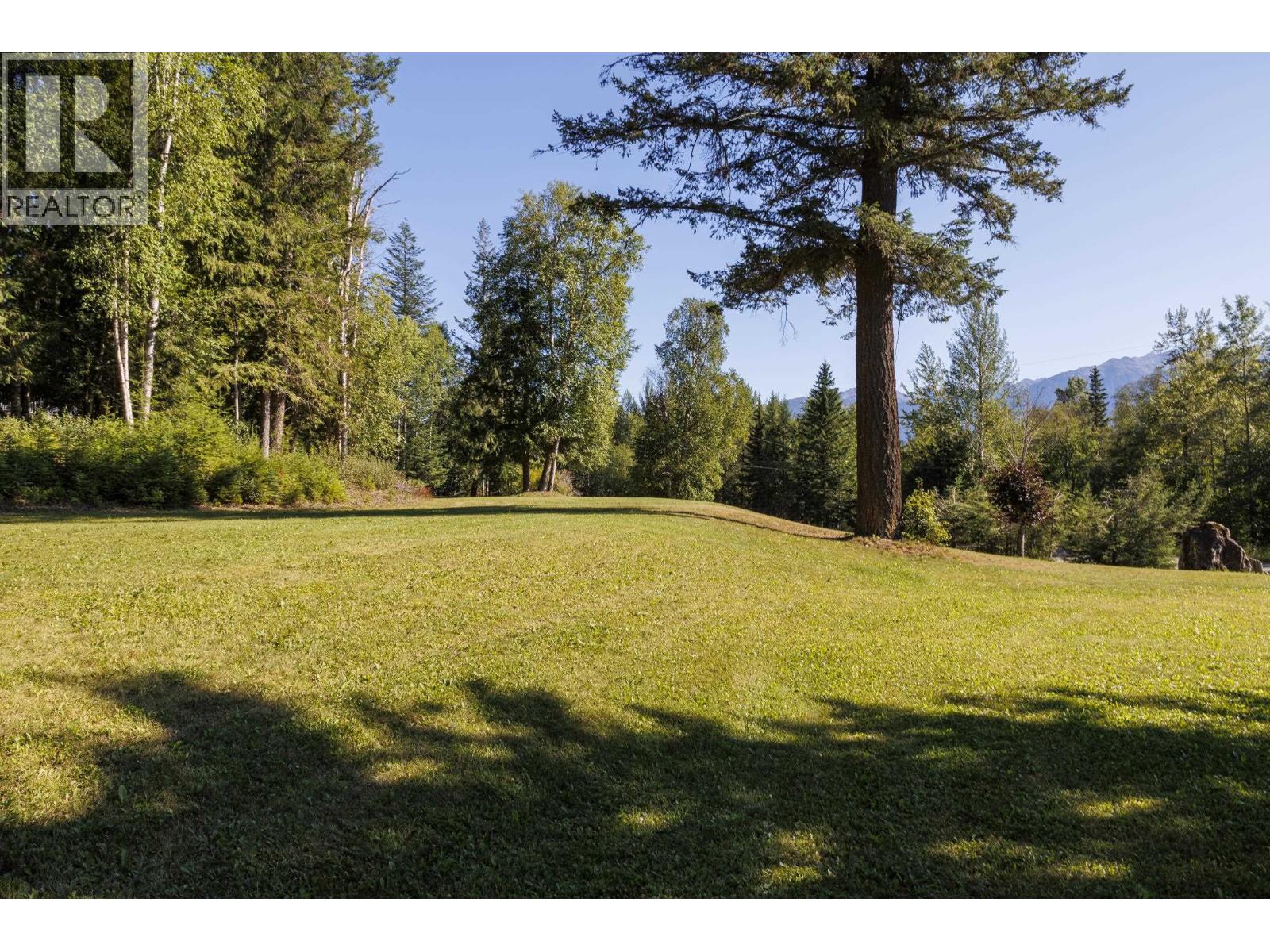 4040 MOUNTAIN VIEW ROAD - 35