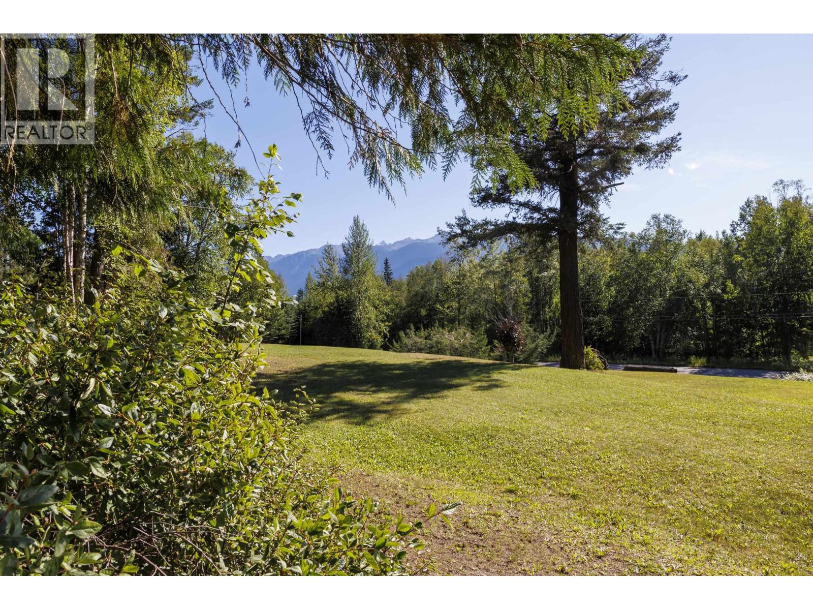 4040 MOUNTAIN VIEW ROAD - 36