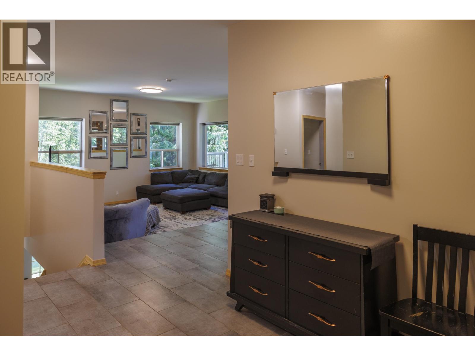 4040 MOUNTAIN VIEW ROAD - 5