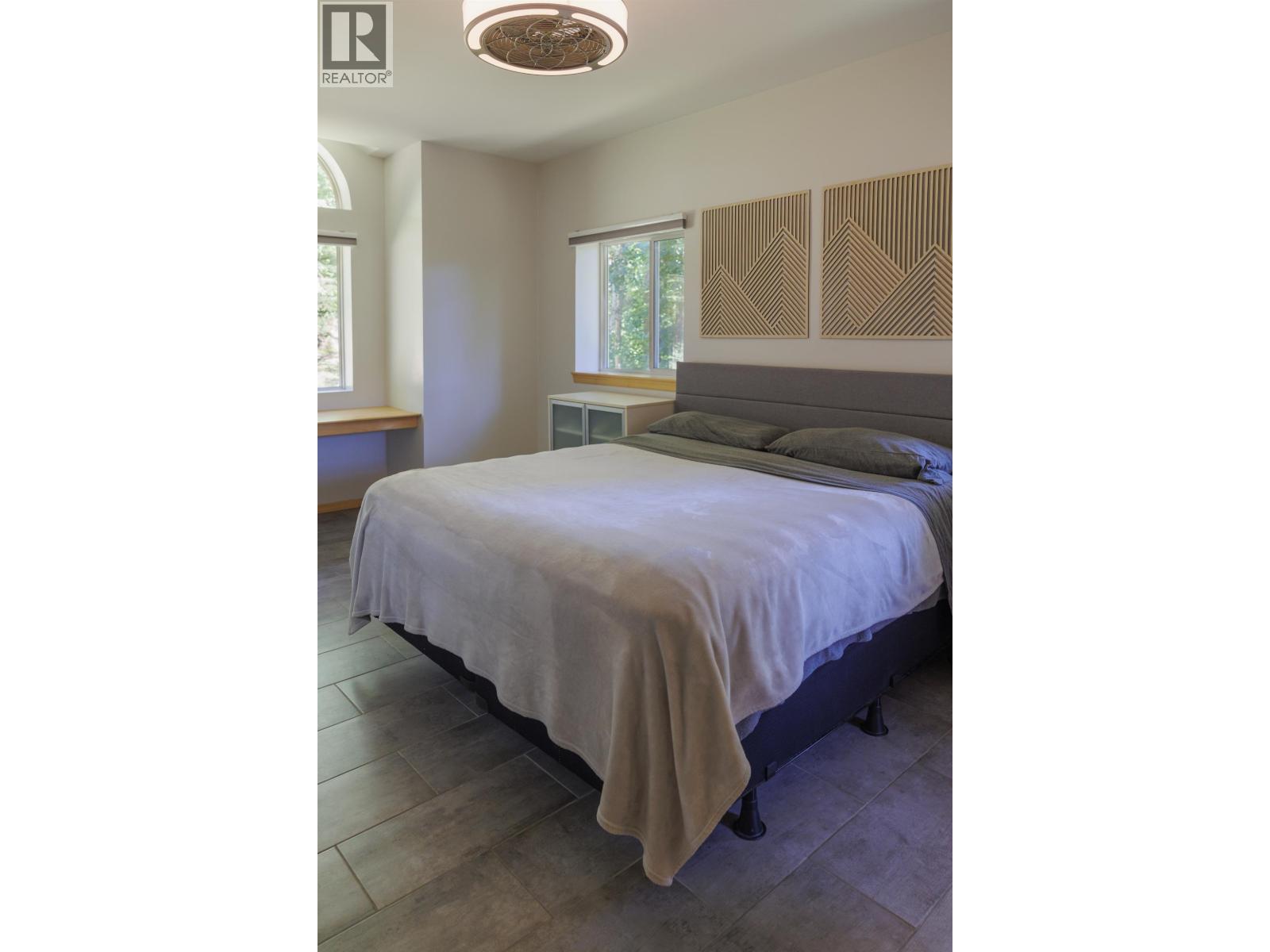 4040 MOUNTAIN VIEW ROAD - 20