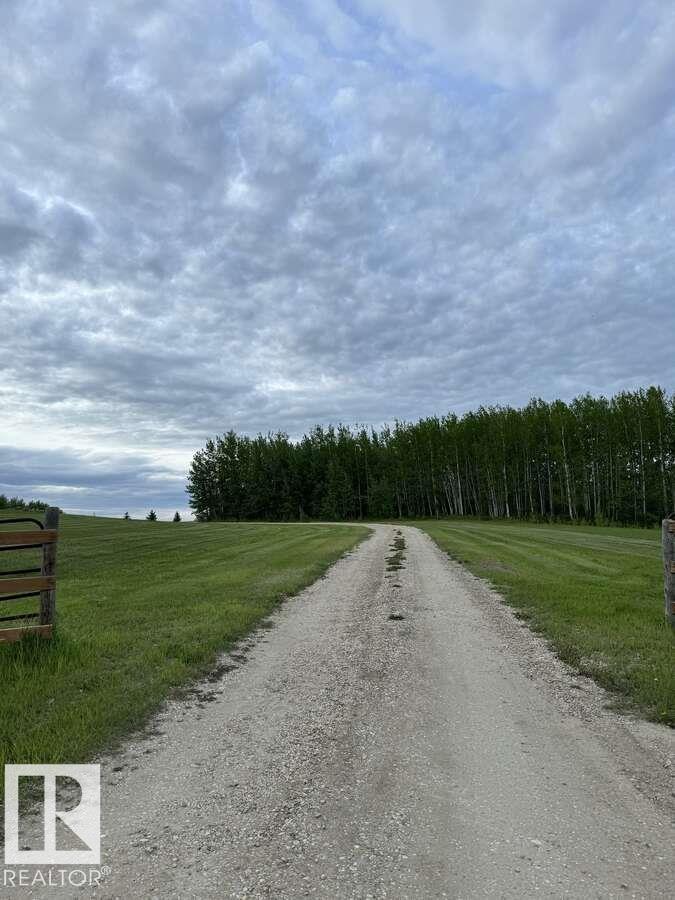 7320 TWP RD 542 - 13