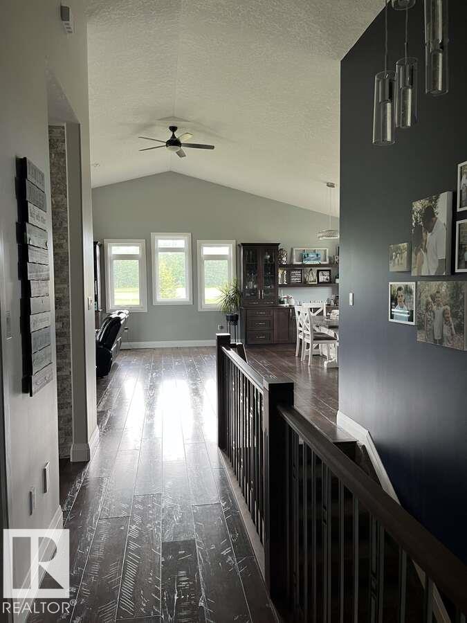7320 TWP RD 542 - 19