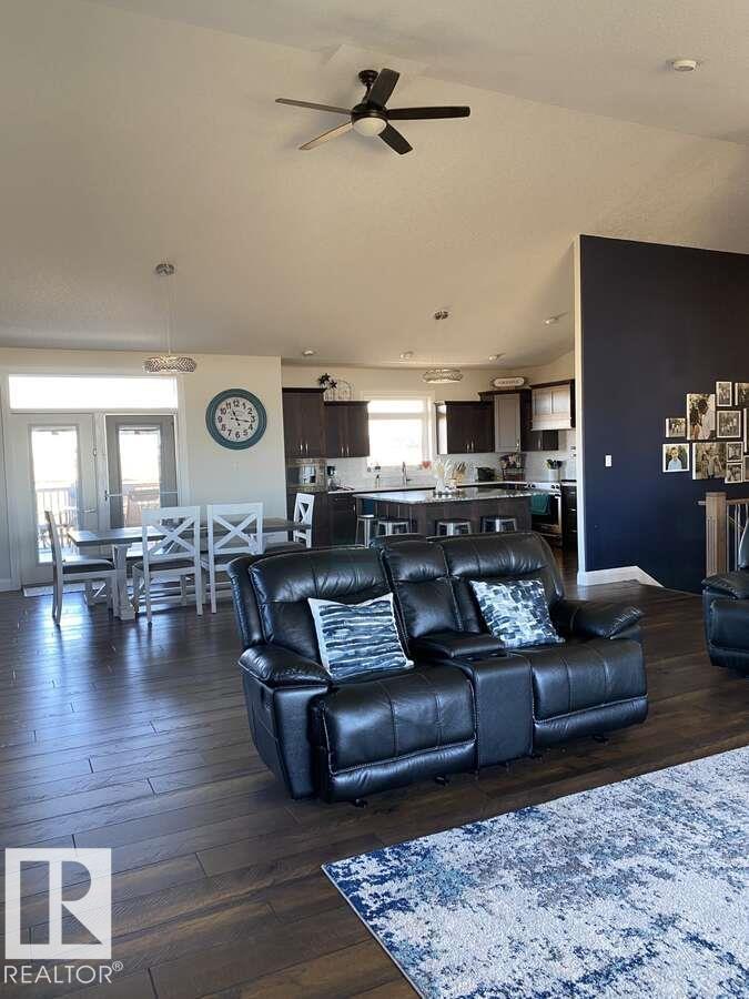 7320 TWP RD 542 - 24