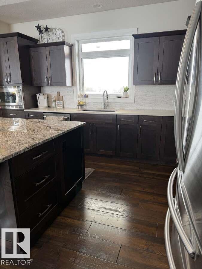 7320 TWP RD 542 - 28