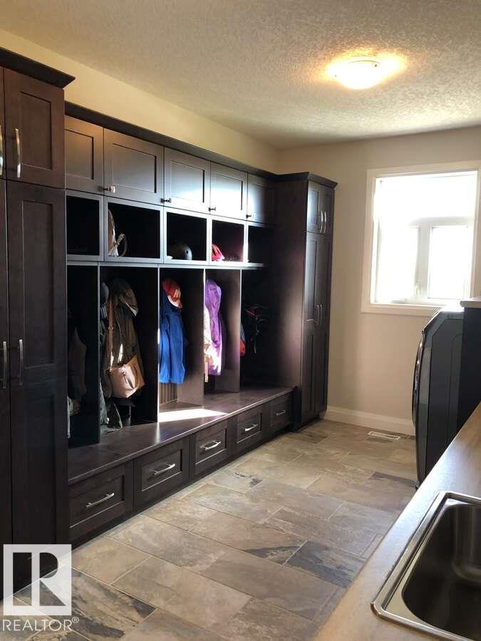 7320 TWP RD 542 - 43