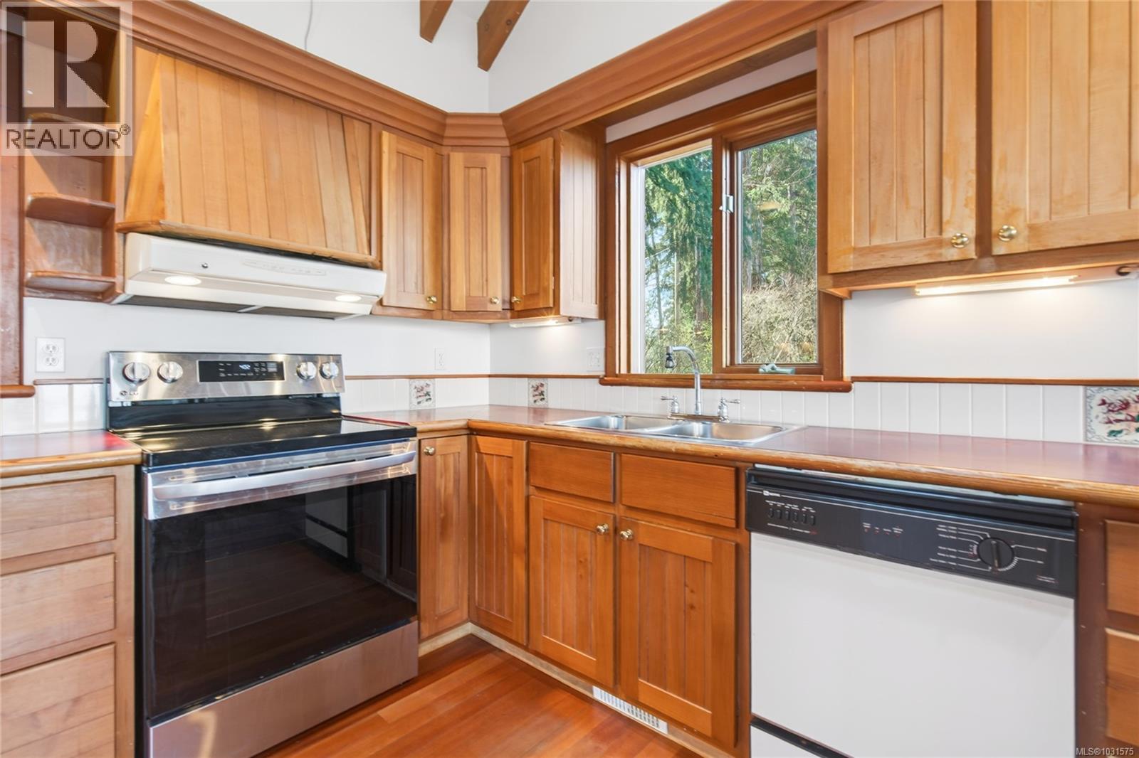 4394 LANGTON RD - 13