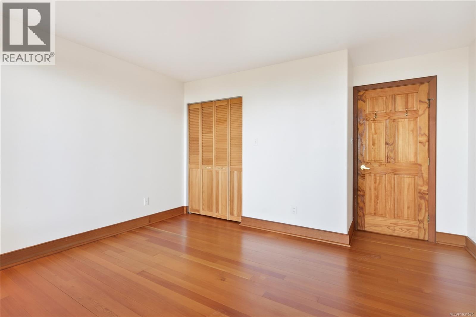 4394 LANGTON RD - 24