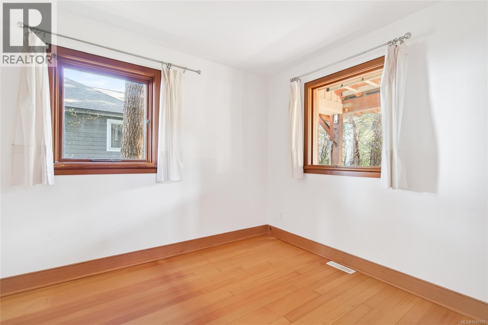 4394 LANGTON RD - 26