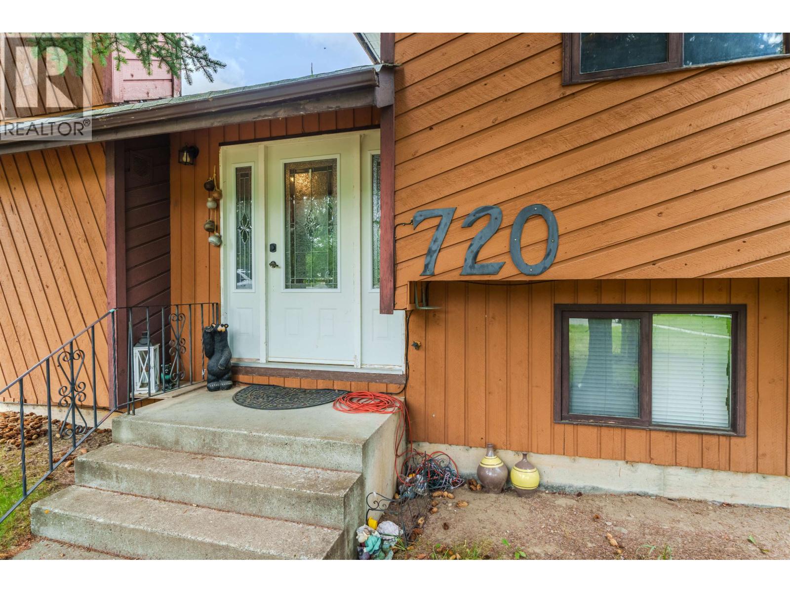 720 CARIBOO TRAIL - 1