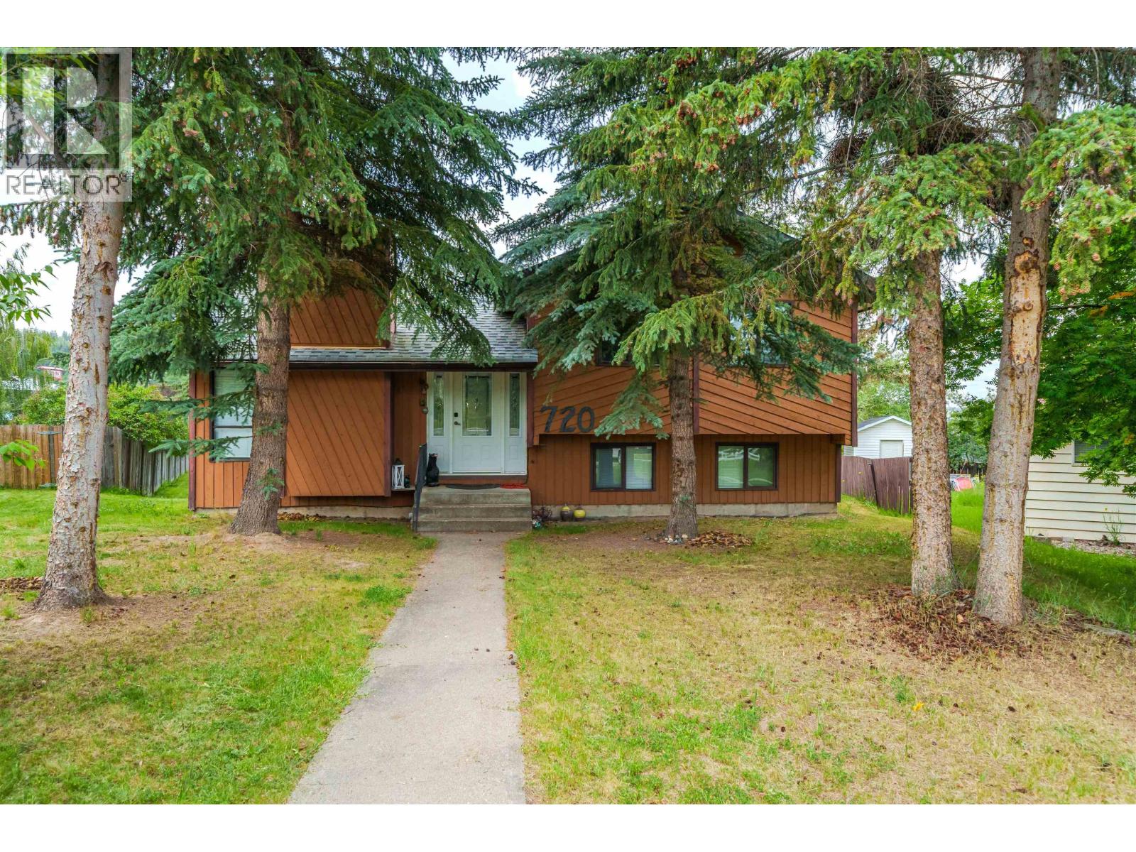 720 CARIBOO TRAIL - 2