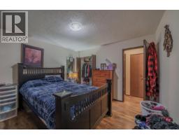 720 Cariboo Trail, 100 Mile House, BC V0K2E0 Photo 12