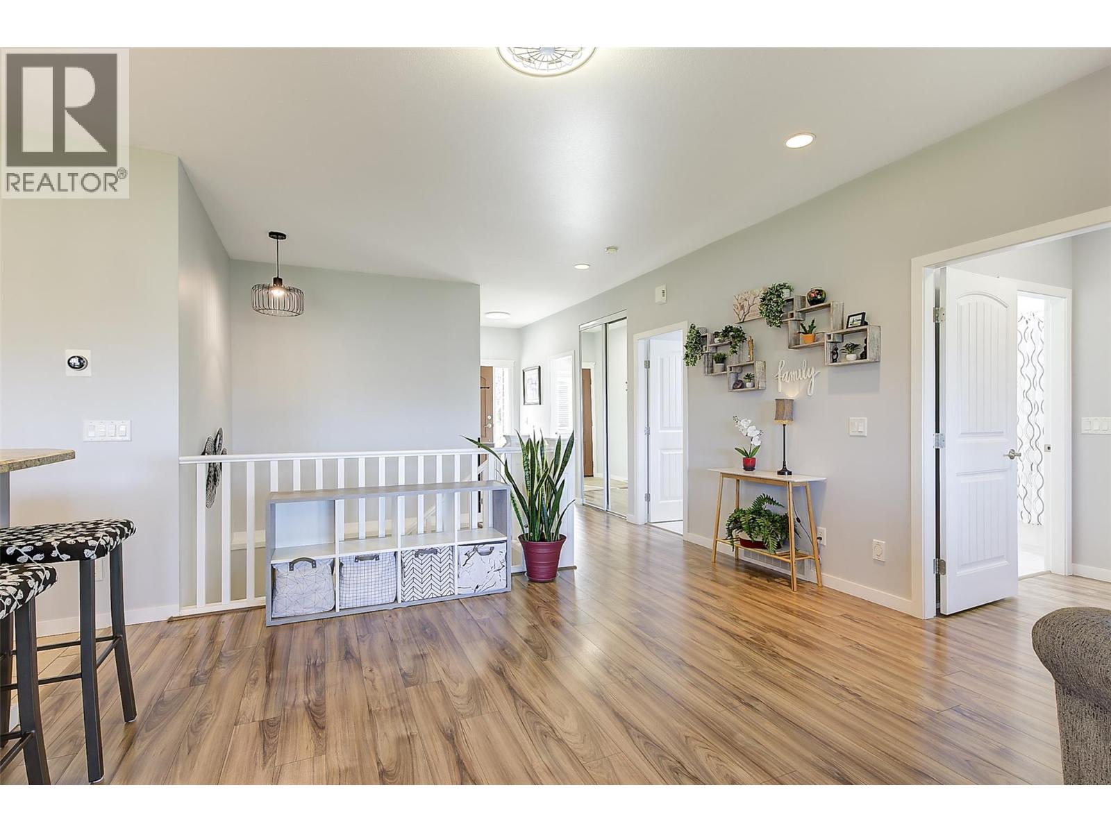 2 820 McKenzie Road, Kelowna