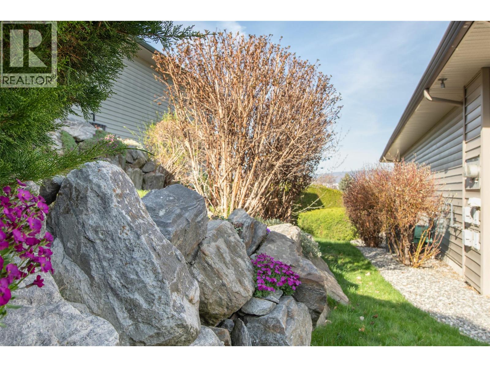 2 820 McKenzie Road, Kelowna