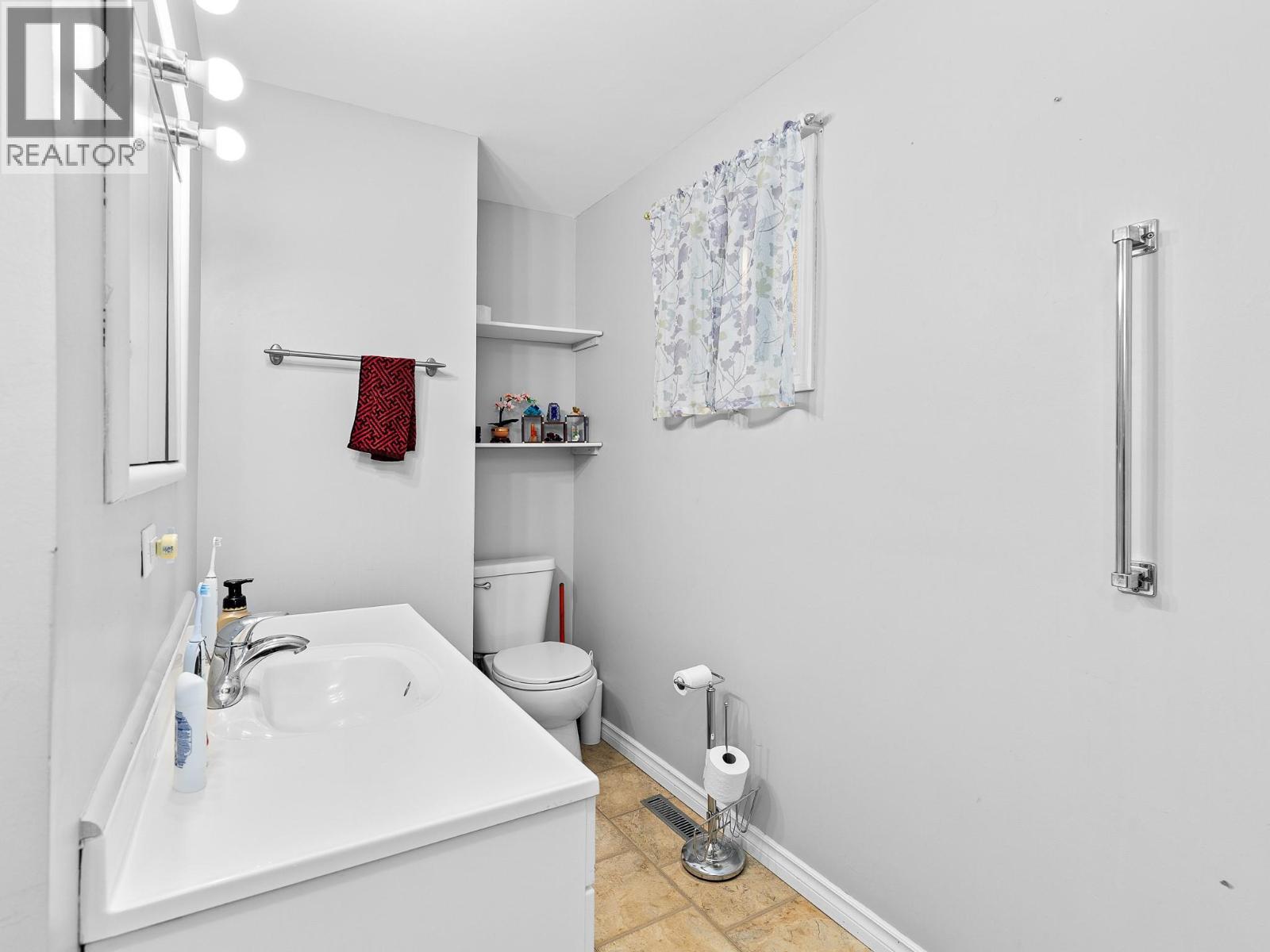 2008 45 Avenue, Vernon