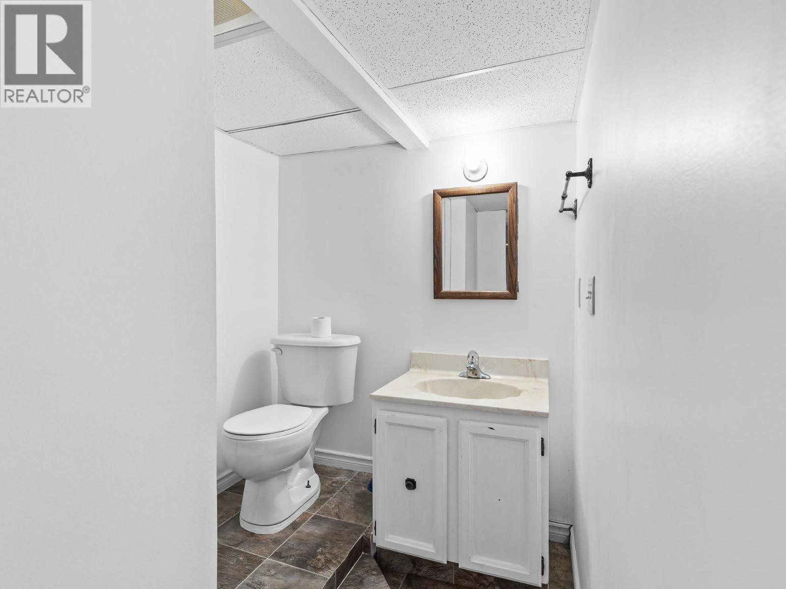 2008 45 Avenue, Vernon