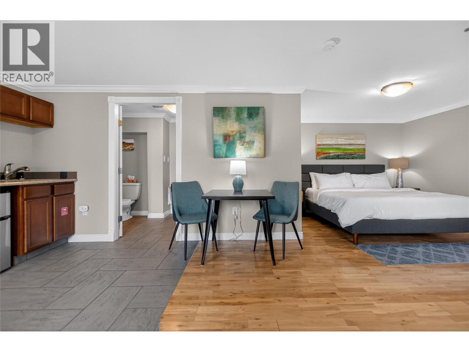 102 Spruce Place, Penticton