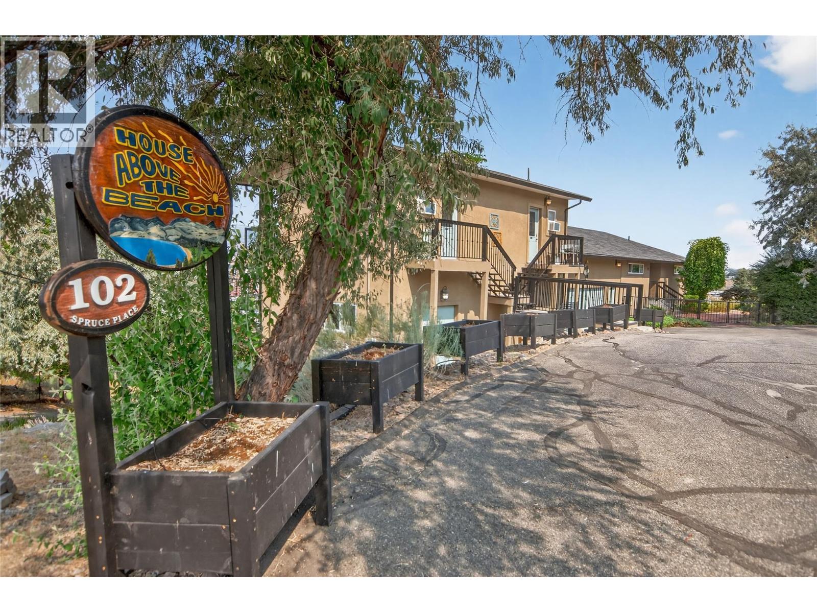 102 Spruce Place, Penticton