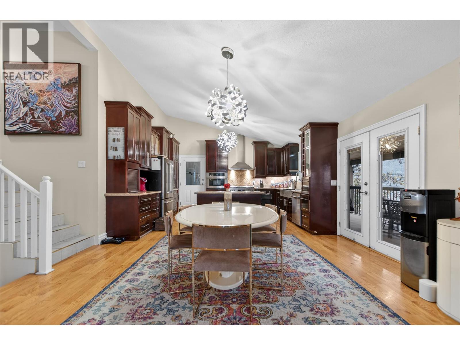 102 Spruce Place - 35