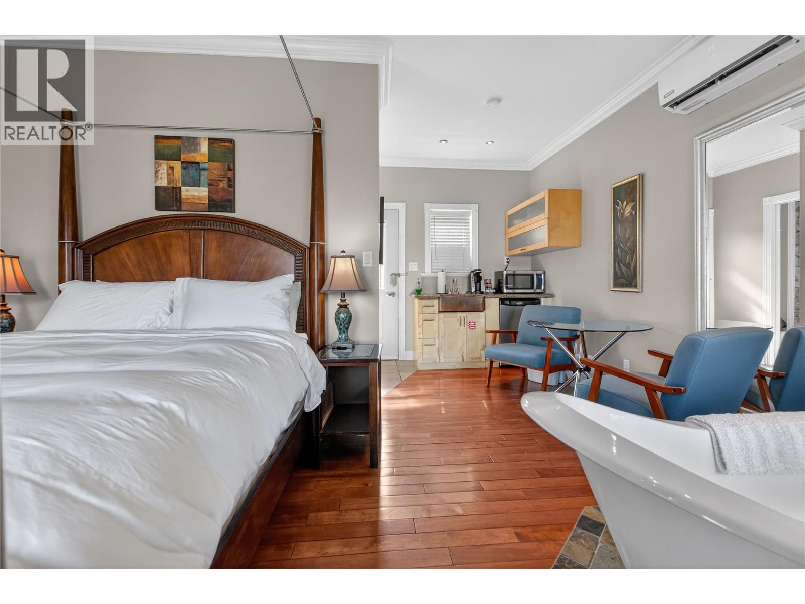 102 Spruce Place, Penticton