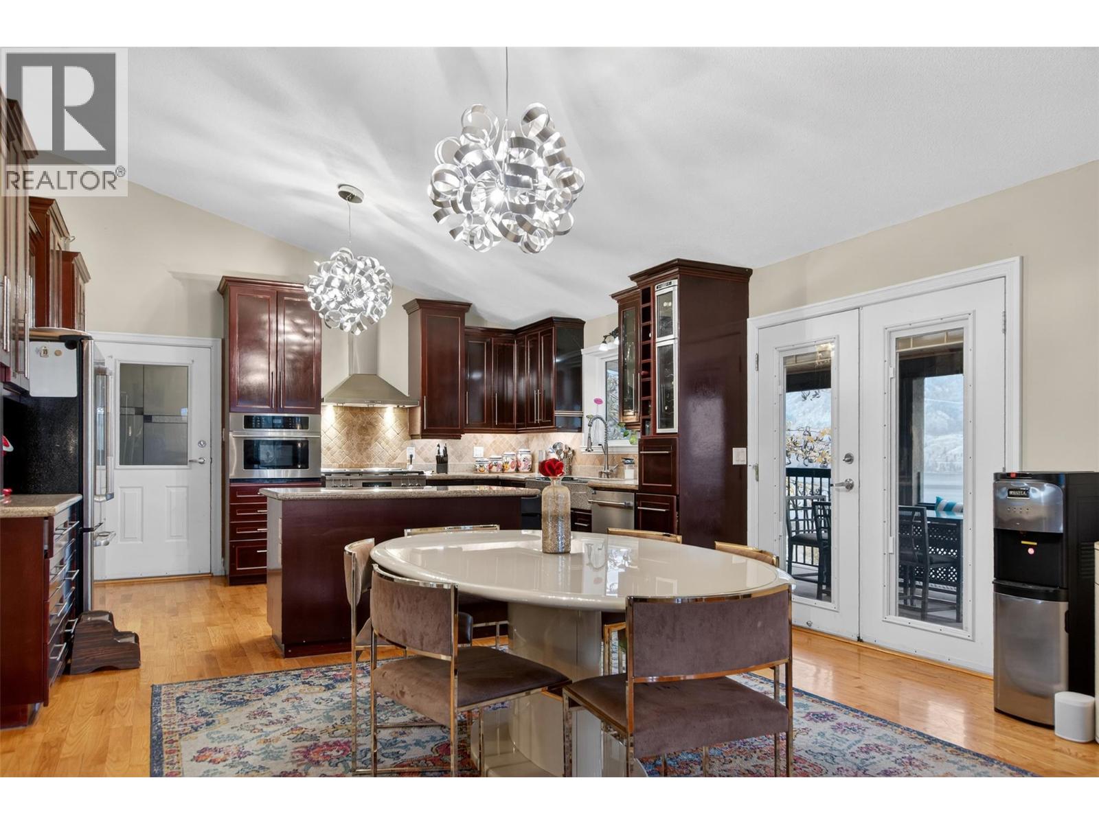 102 Spruce Place, Penticton