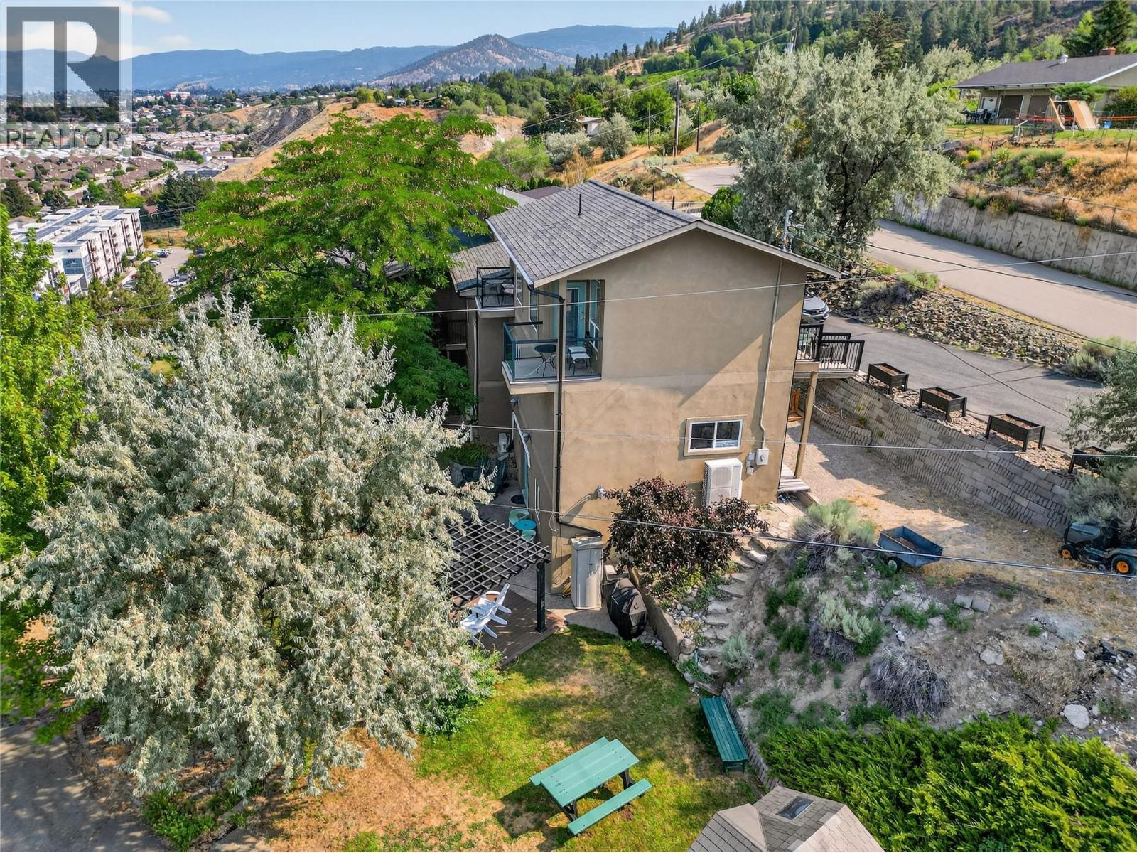102 Spruce Place, Penticton