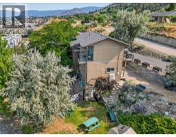 4pc Bathroom - 102 Spruce Place, Penticton, BC V2A8V9 Photo 7