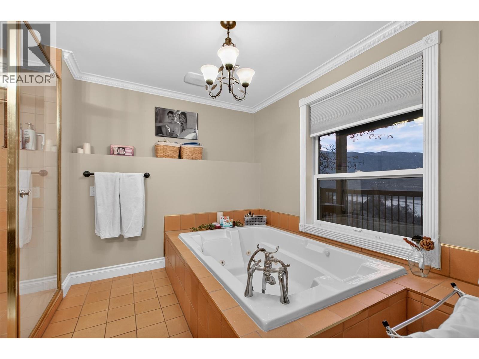 102 Spruce Place, Penticton