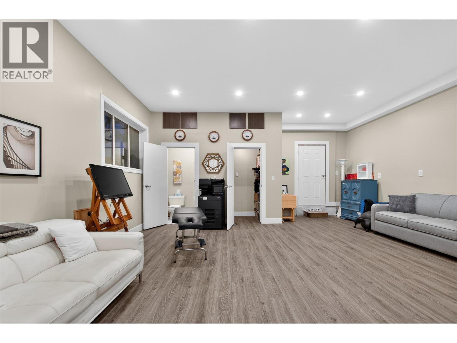 102 Spruce Place, Penticton