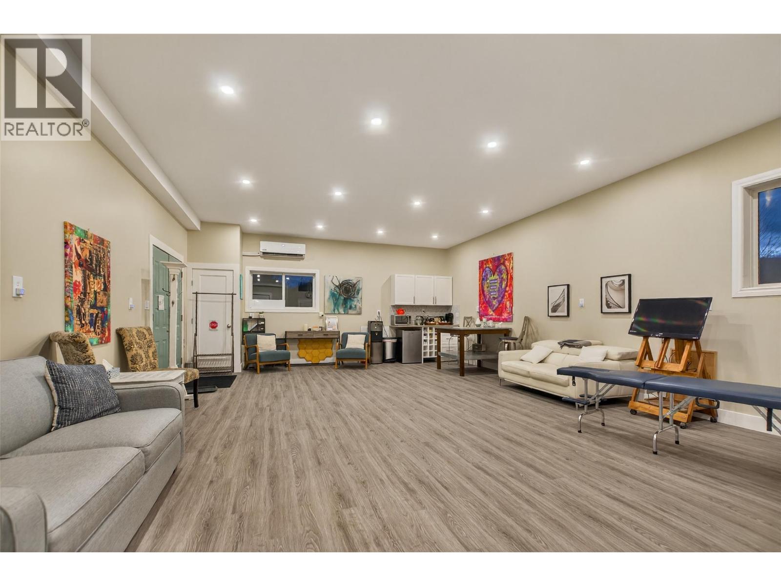 102 Spruce Place, Penticton