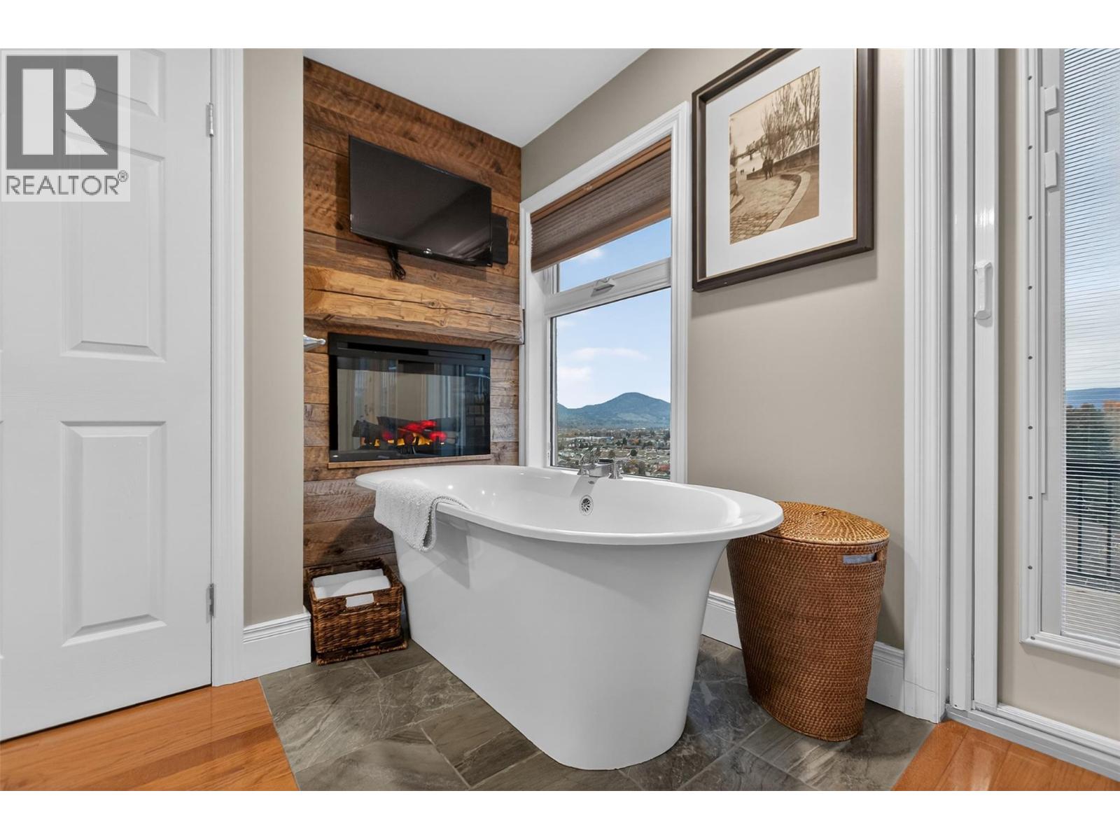 102 Spruce Place - 47
