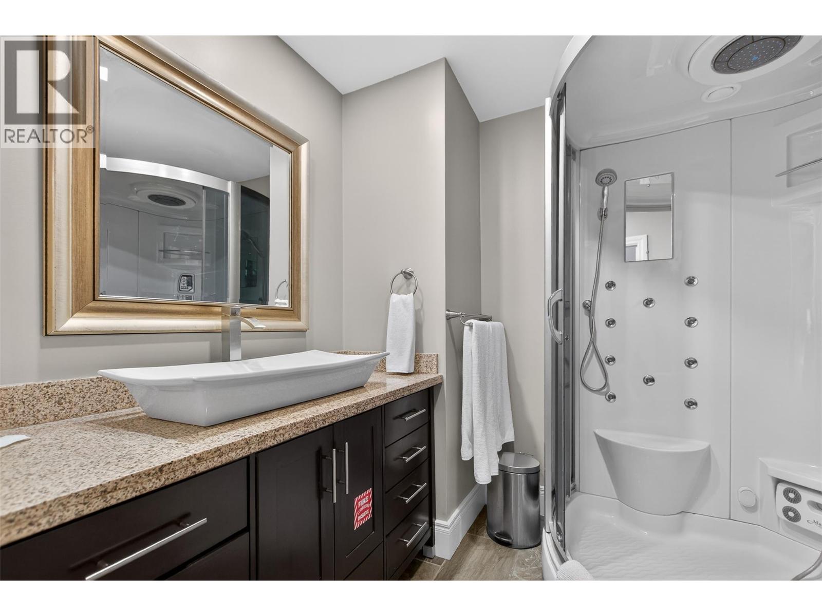 102 Spruce Place, Penticton