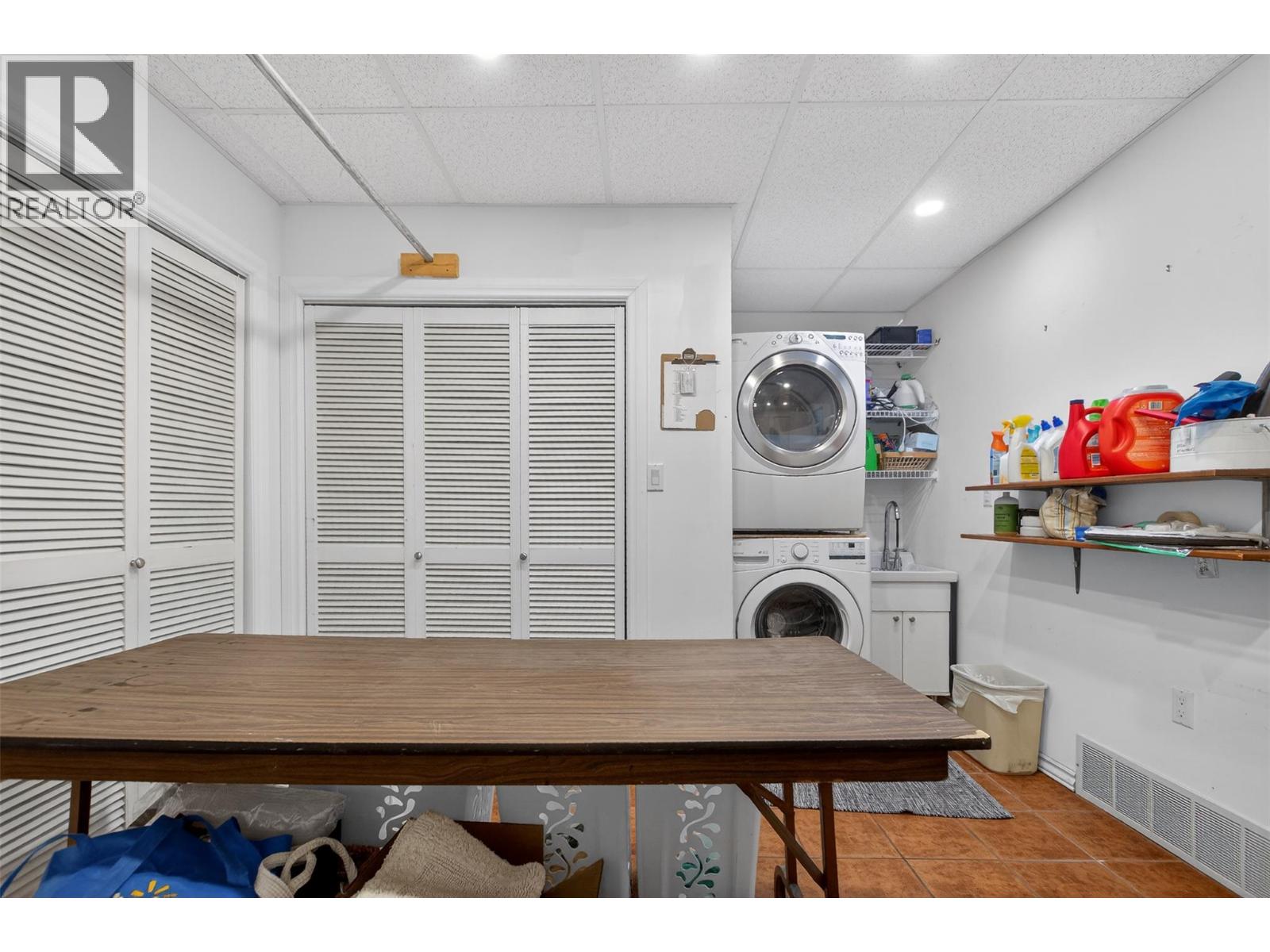 102 Spruce Place, Penticton