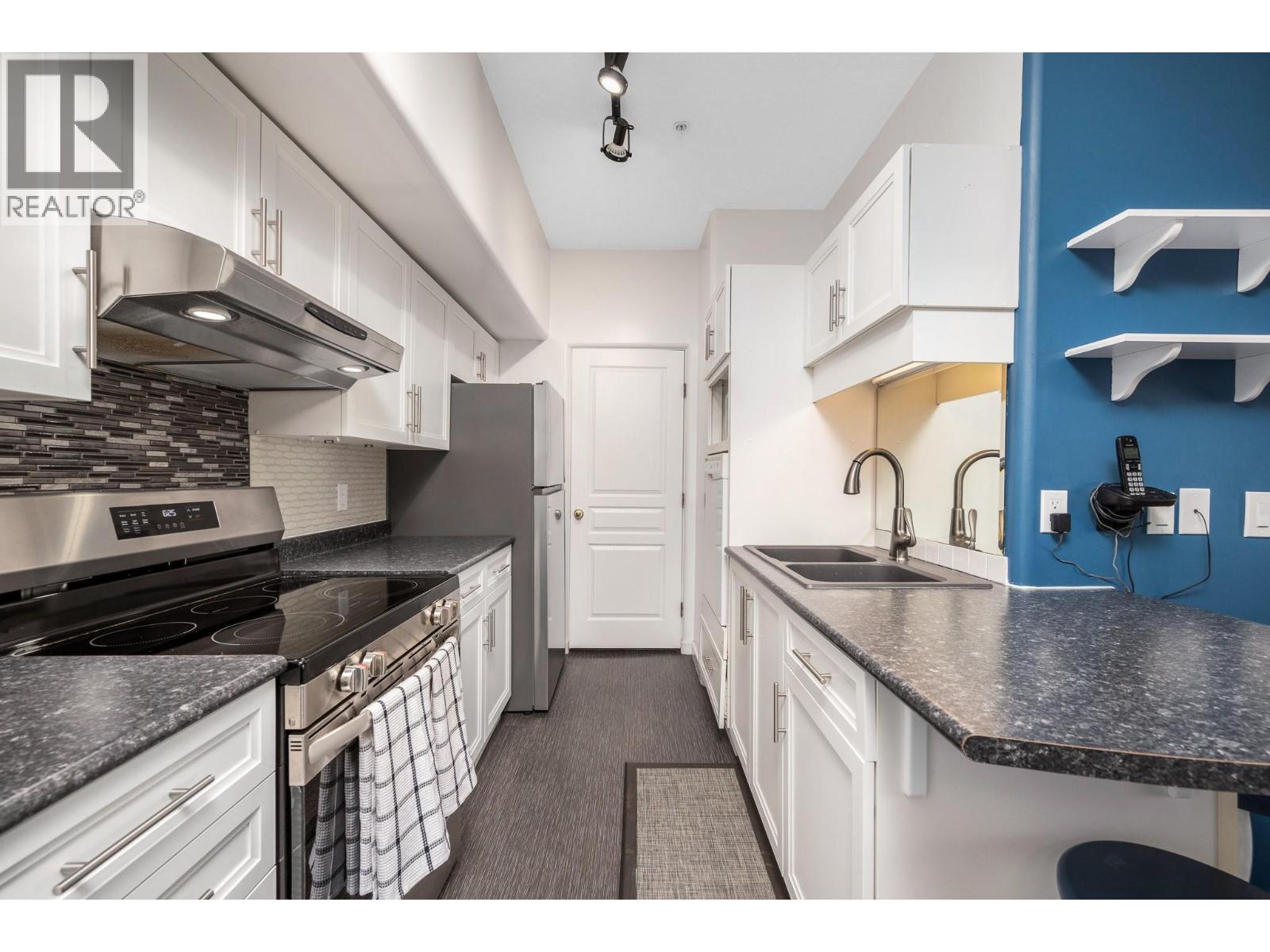 3221 Centennial Drive Unit# 402, Vernon