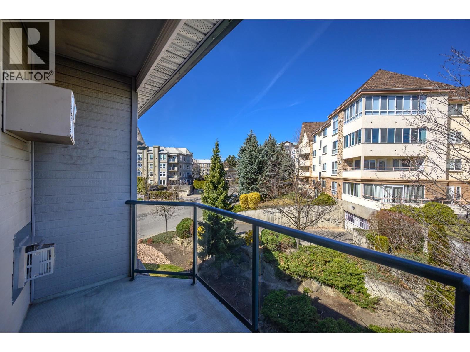3221 Centennial Drive Unit# 402, Vernon