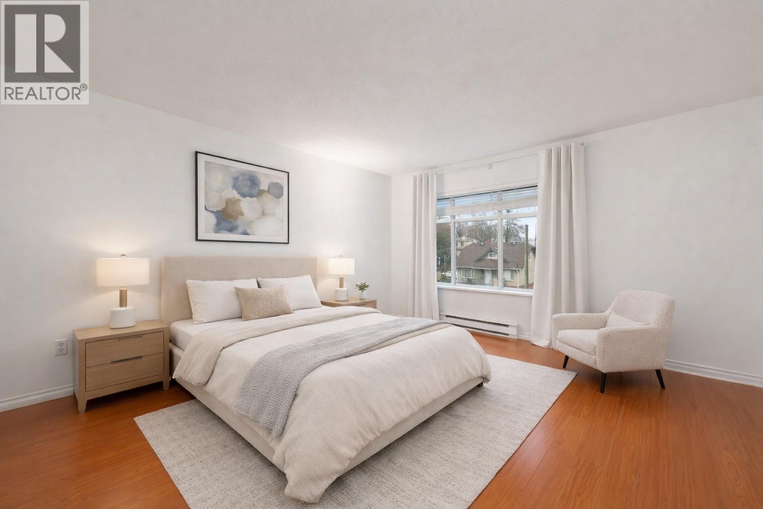 15 3428 ADANAC STREET, Vancouver