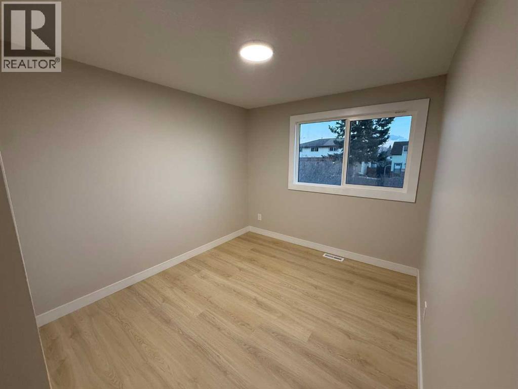 
          3215 Doverville Crescent Southeast
            <br/>
            <span>Calgary</span>
            , 
            <span>AB</span>
             <span>T2B1V1</span>
         - Photo 16