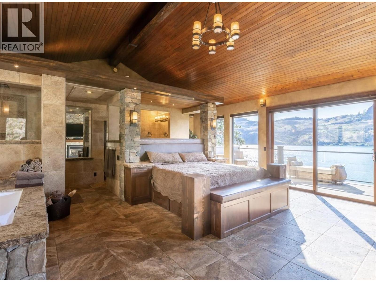15010 & 15020 Tamarack Drive - 18