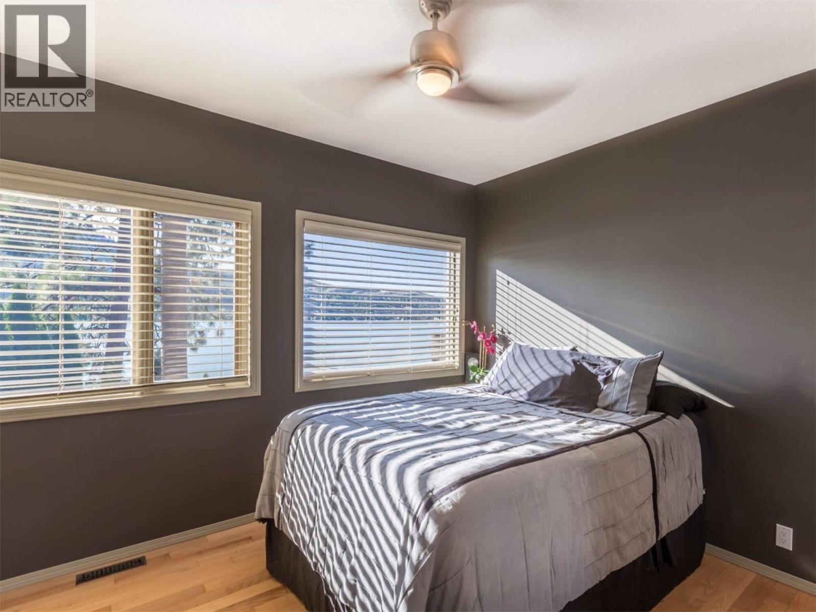 15010 & 15020 Tamarack Drive - 22