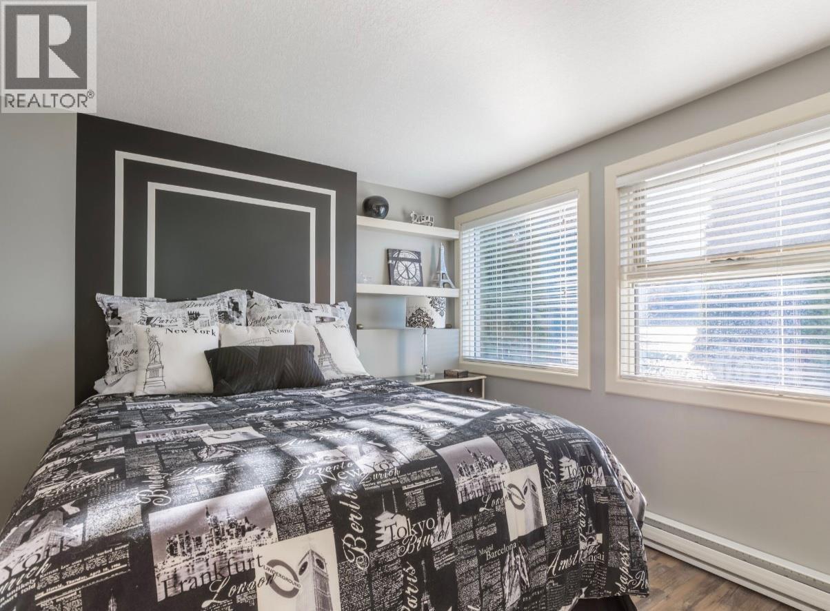 15010 & 15020 Tamarack Drive - 30