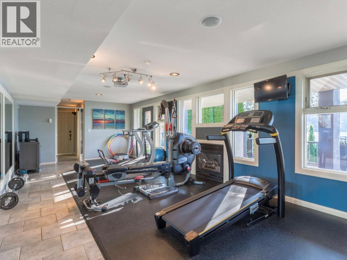 15010 & 15020 Tamarack Drive - 44