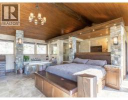 Bedroom - 15010 & 15020 Tamarack Drive, Coldstream, BC V1B2E1 Photo 17