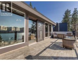 4pc Ensuite bath - 15010 & 15020 Tamarack Drive, Coldstream, BC V1B2E1 Photo 21