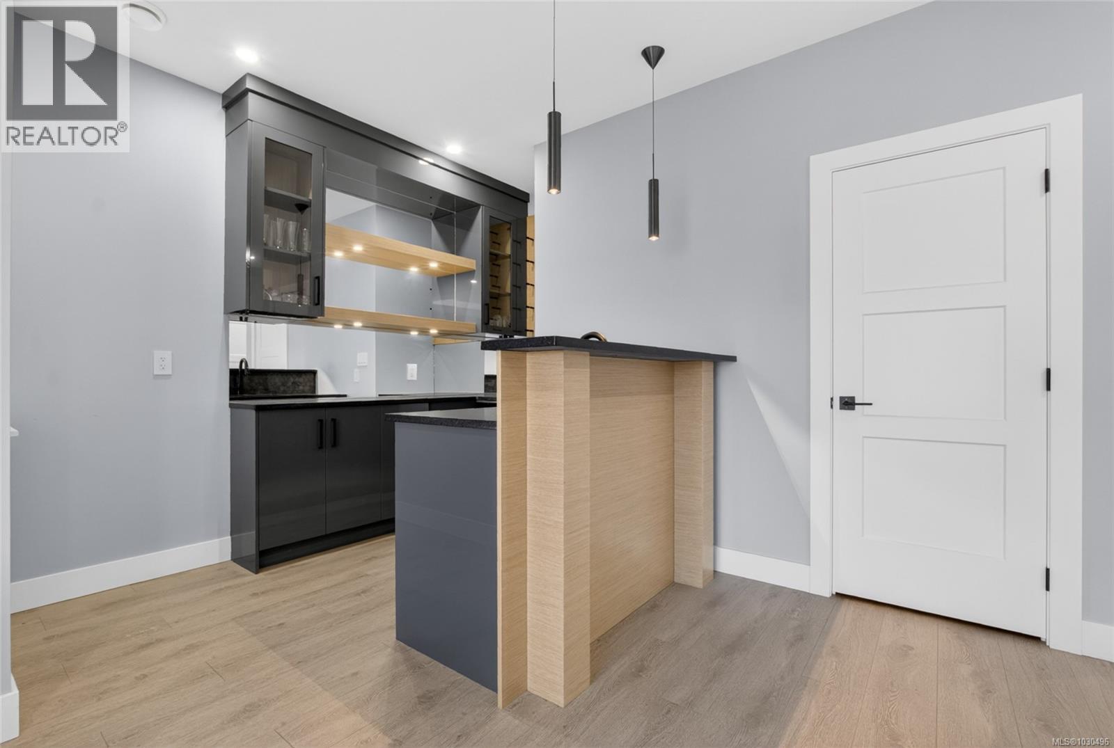 6334 NEVILANE DR - 36