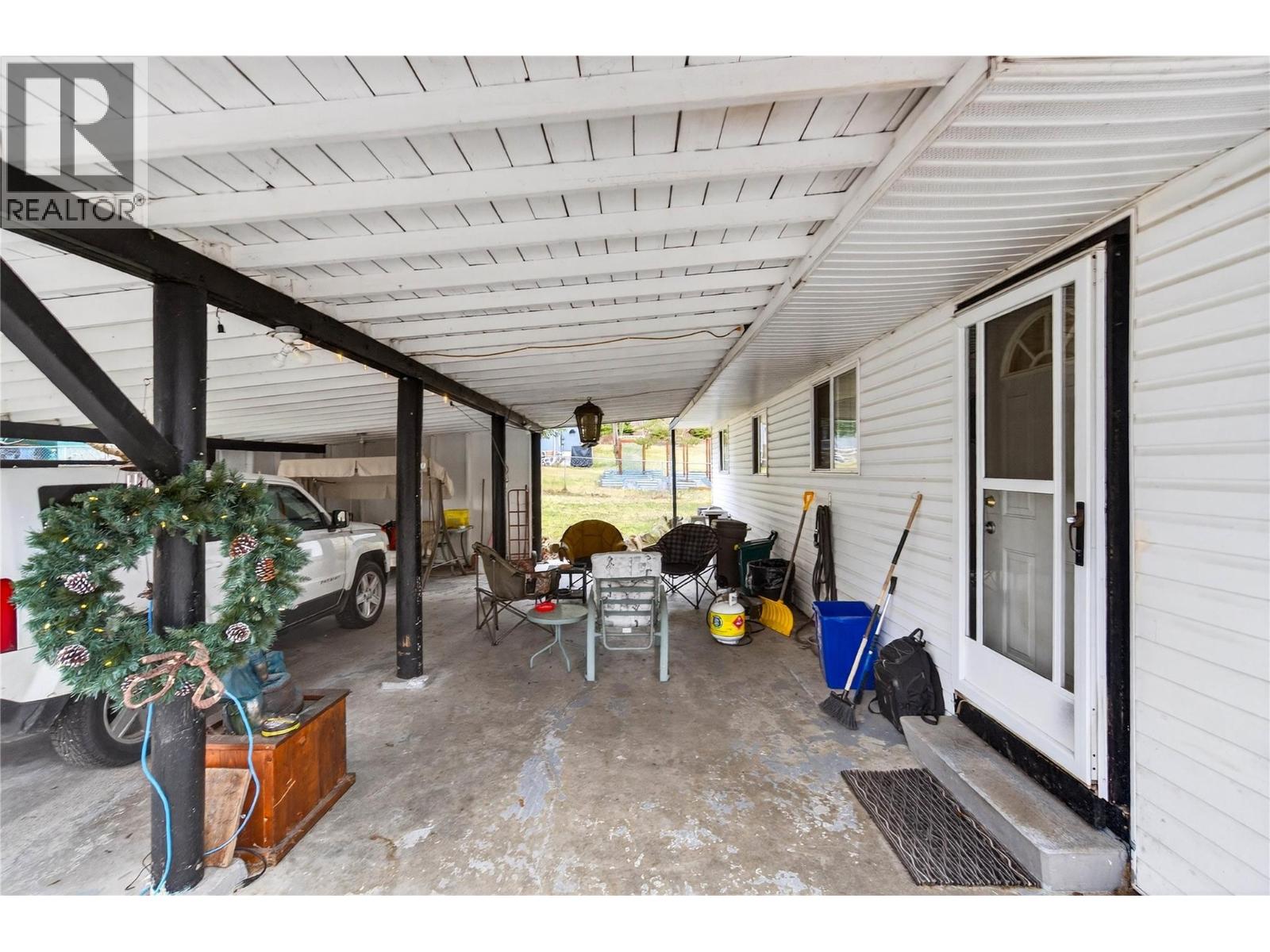 4640 70 Avenue NE - 9